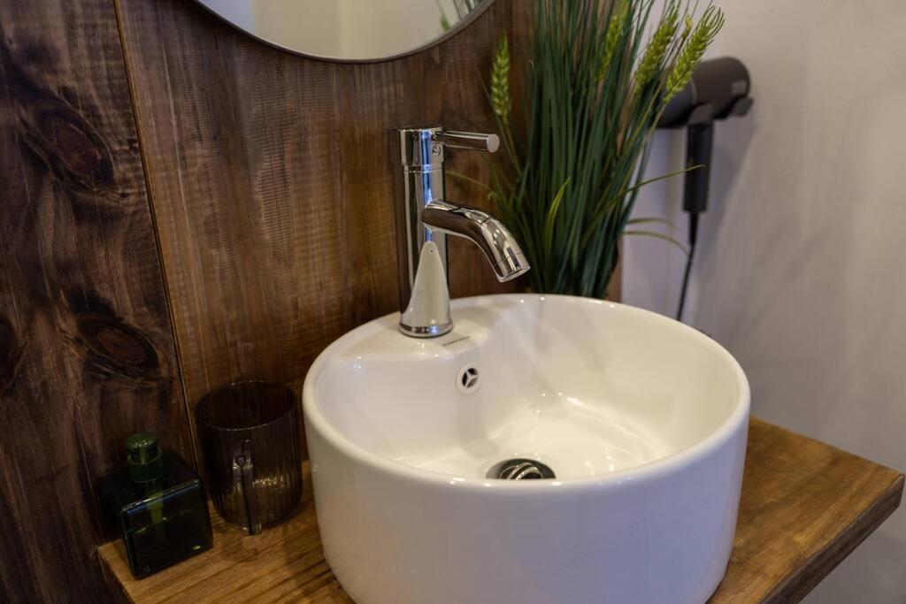 Entireplace*2Br/Bathtub/Supercenter*New* Hanoi Kültér fotó